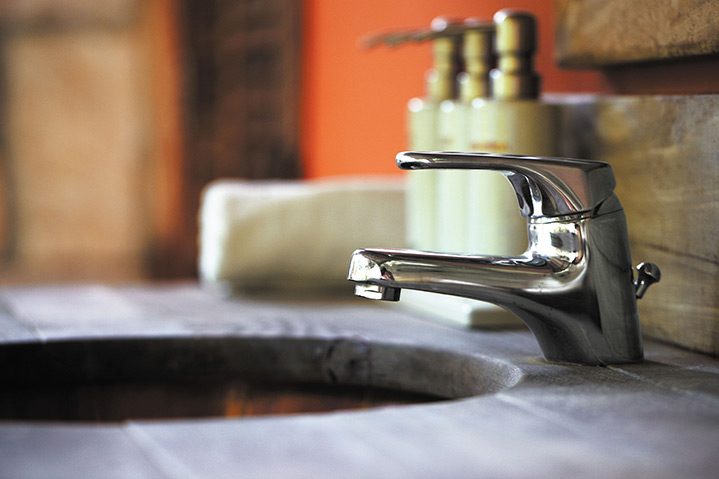 A2B Plumbers are able to fix any leaking taps you may have in Chelsfield. 